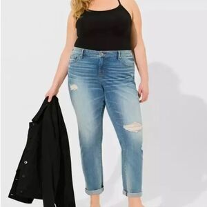 Torrid Boyfriend Straight Distressed Jeans Plus Size 24